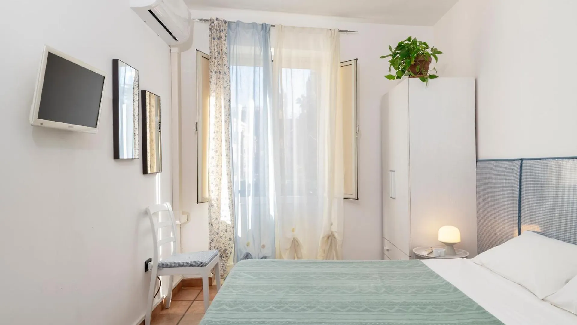 Cathedral View Apartment パレルモ 0*,